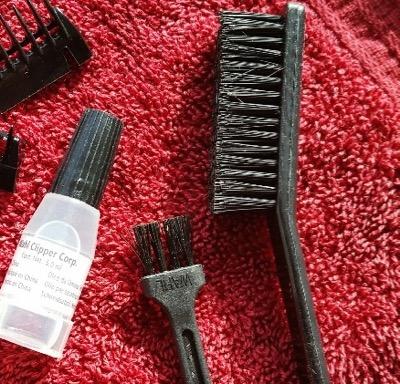 clipper cleaning brushes and oil