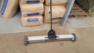 long magnetic roller for pasture and paddock
