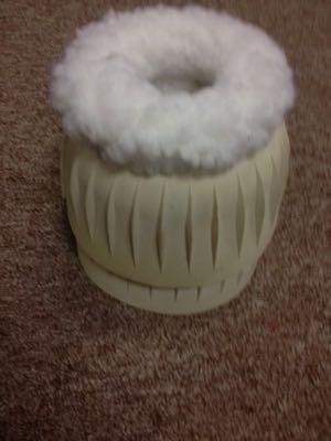 bell boot with fluffy lining