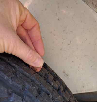 use a coin to check tire safety