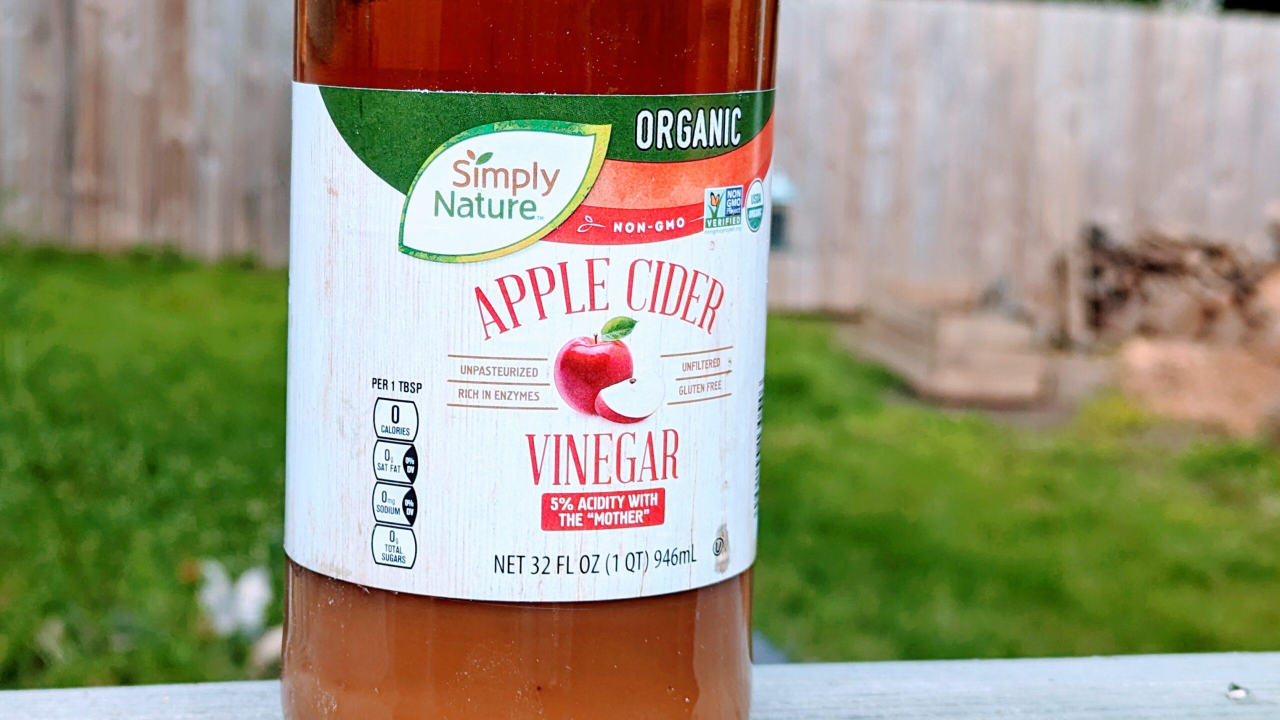 Apple Cider Vinegar for Horses Yeah or Nay? Pro Equine Grooms