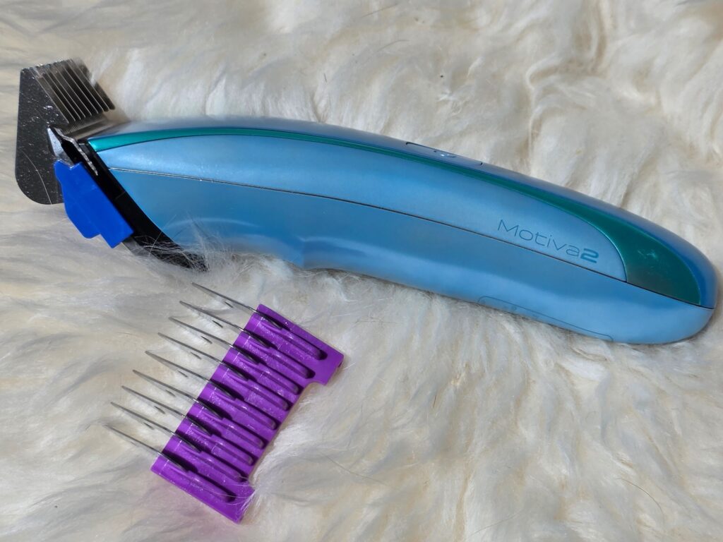 small horse trimmer and clipper comb attachment
